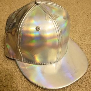 Holographic hat